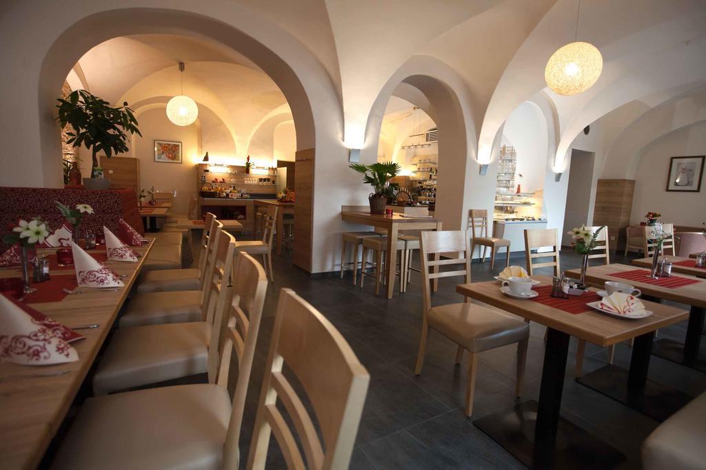 Hotel Arcus Elsterwerda Bagian luar foto