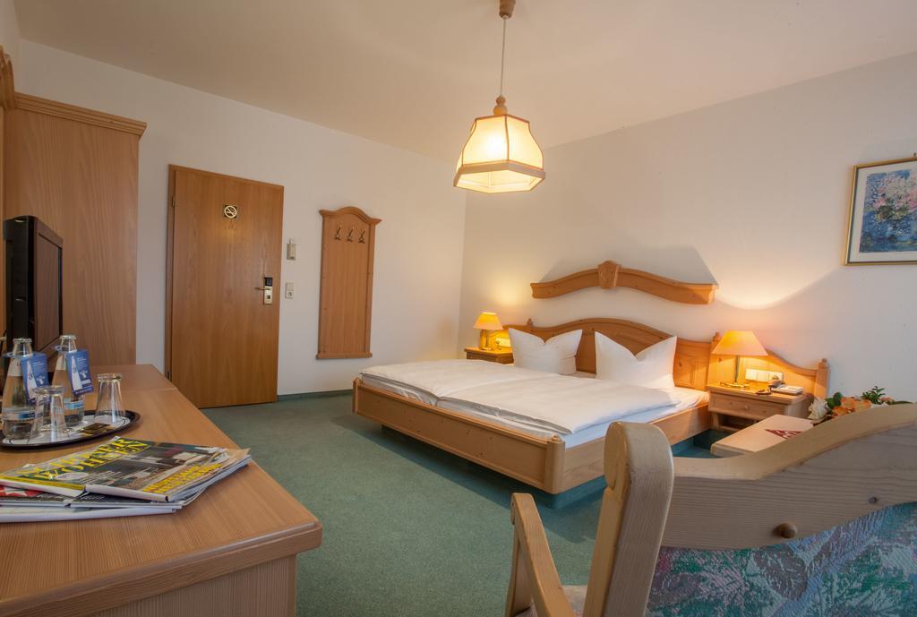 Hotel Arcus Elsterwerda Bagian luar foto