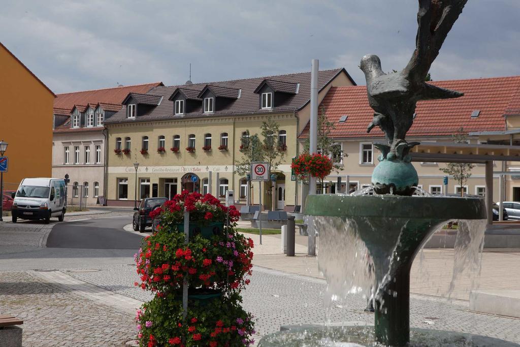 Hotel Arcus Elsterwerda Bagian luar foto