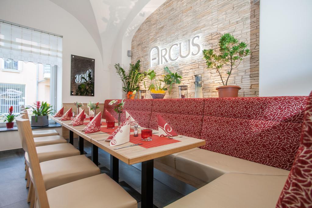 Hotel Arcus Elsterwerda Bagian luar foto